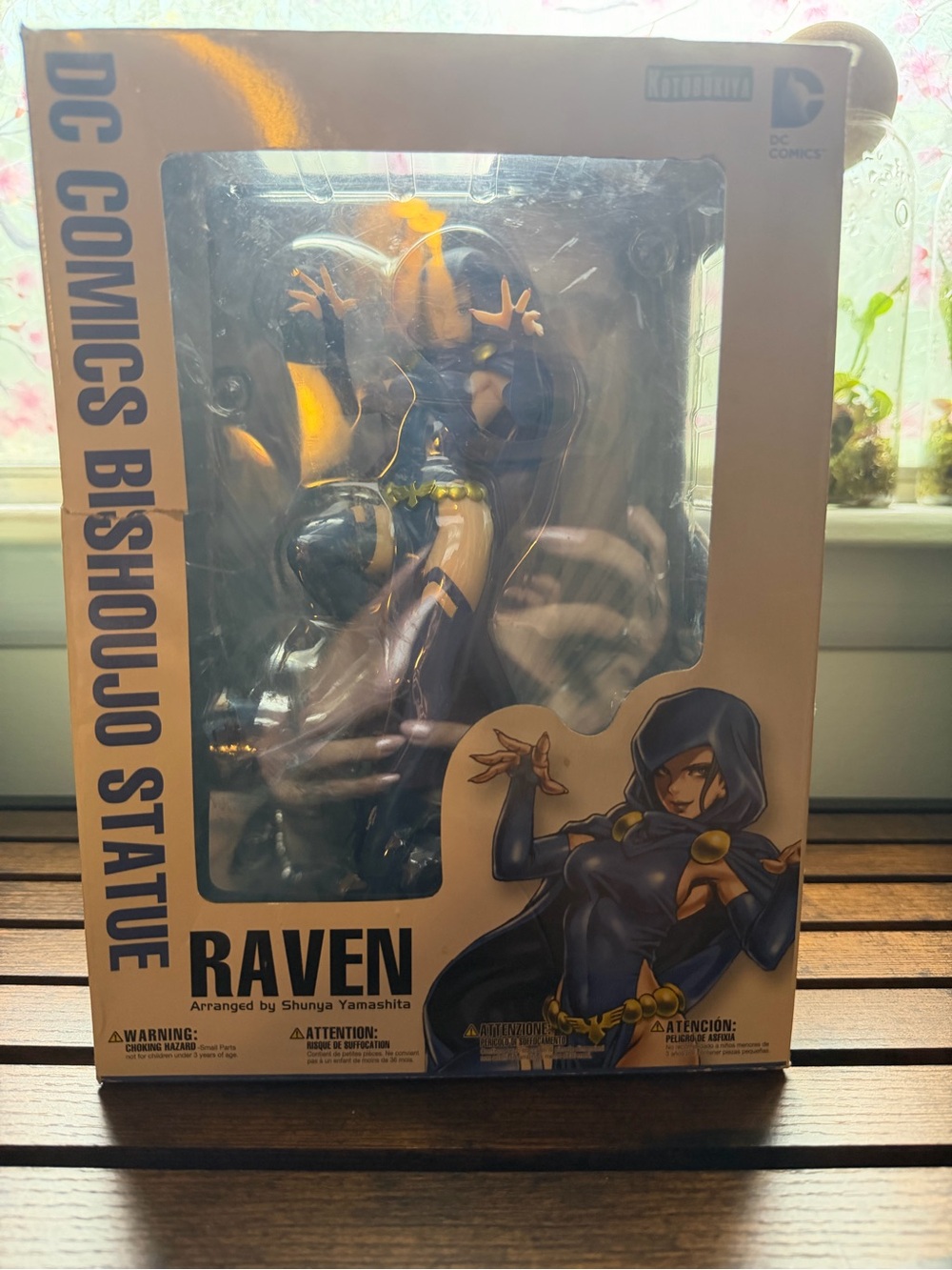 KOTOBUKIYA Raven figure in perfect condition. Only displayed!